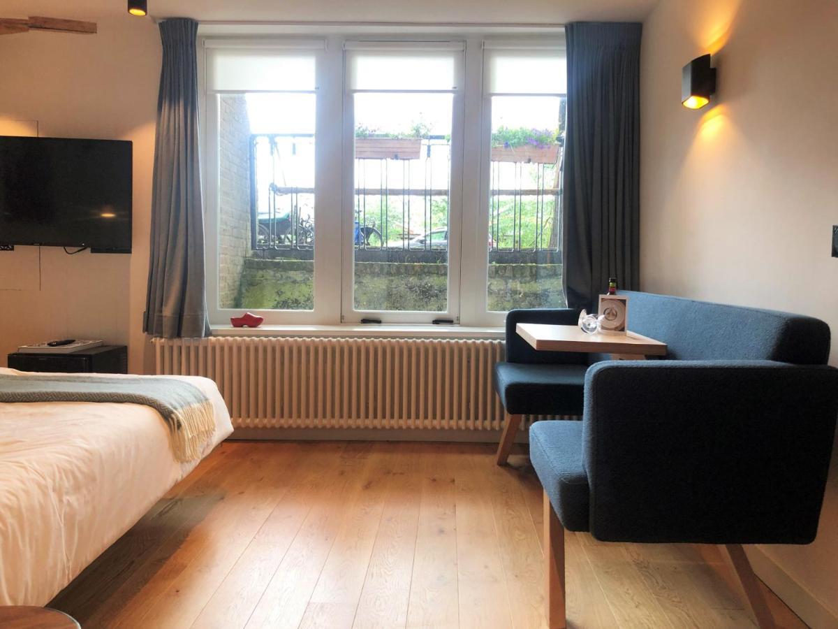 アムステルダム 23 Sous Bed & Breakfast エクステリア 写真